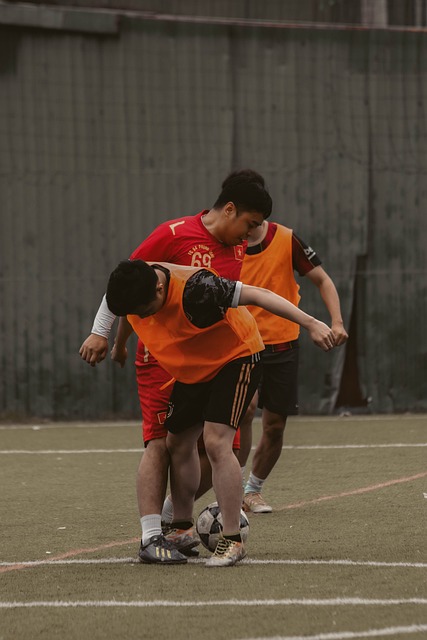 欧冠淘汰赛对阵：阿森纳vs埃因霍温.